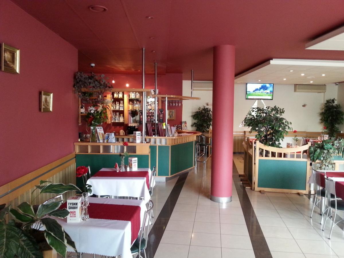 Max Na Terenie Stacji Mol Ξενοδοχείο Radzymin Εξωτερικό φωτογραφία